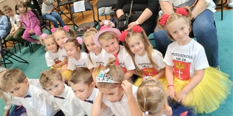 Powiększ grafikę: Nasze przedszkolaki w oczekiwaniu na werdykt jury