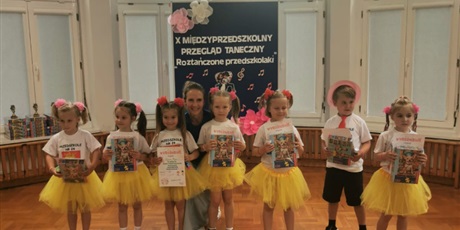 Powiększ grafikę: Grupa "Sówki" z Panią Sylwią