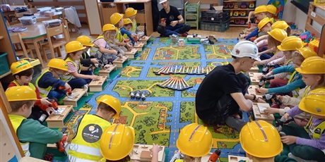 Zajęcia z majsterkowania w przedszkolu